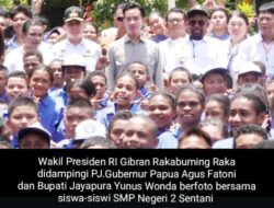 Wapres Gibran Tinjau SMP Negeri 2 Sentani, Program MBG Berjalan Lancar
